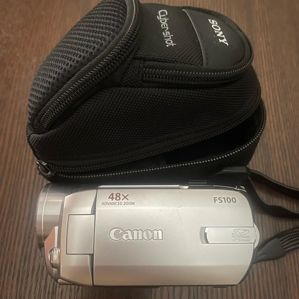Canon FS100 Flash Memory Camcorder with 48x Advanced Zoom with Sony Case